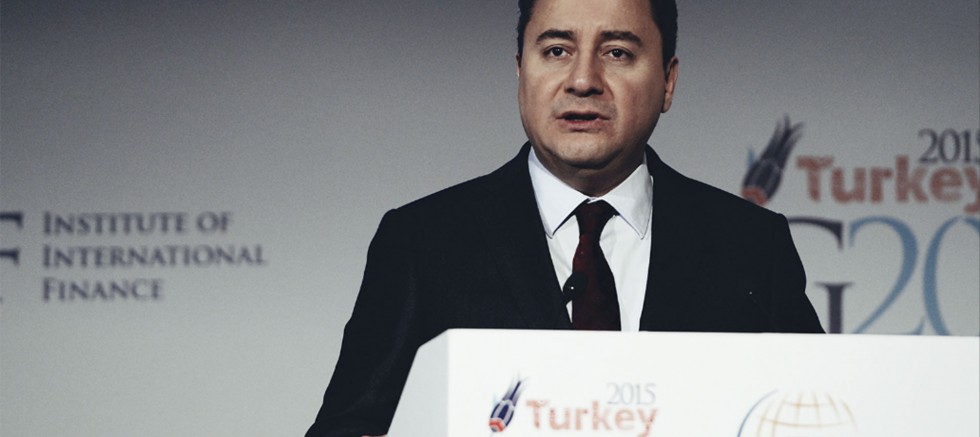 Mevzular Açık Mikrofon’da bir genç Ali Babacan’a sordu: