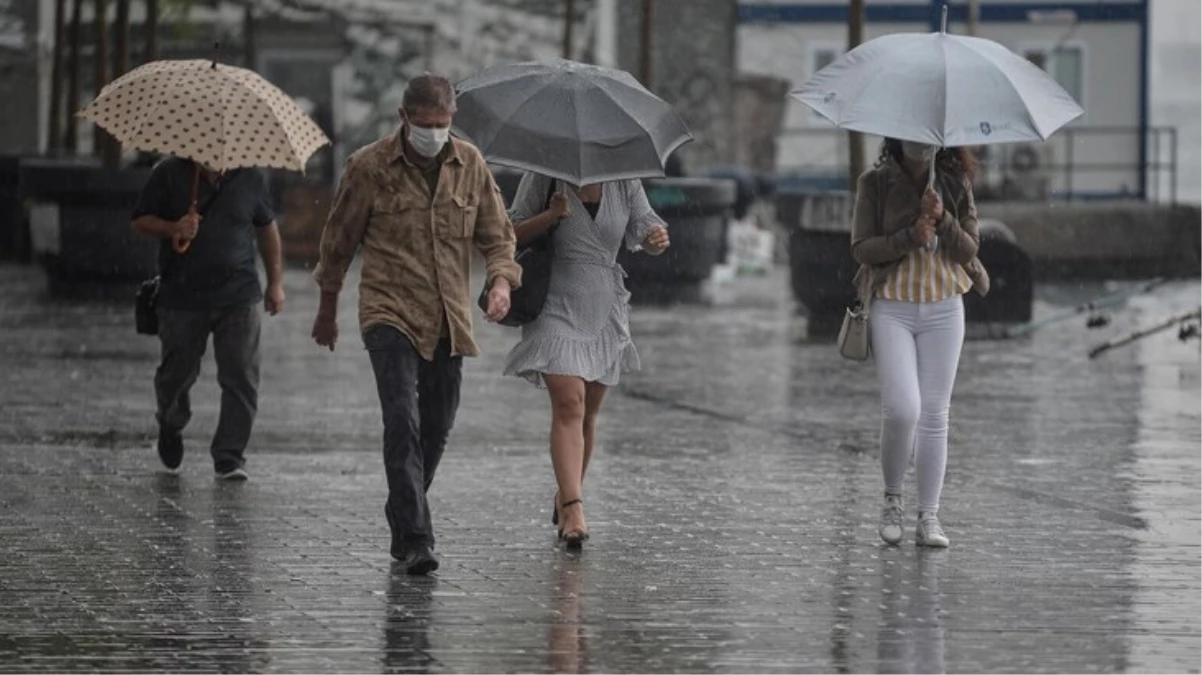 AKOM saat verdi! Sıcakların ardından İstanbul’a gök gürültülü sağanak yağış geliyor