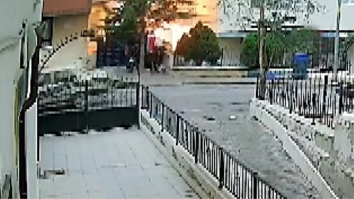 Ankara’da 1 kişinin hayatını kaybettiği doğal gaz patlaması kamerada