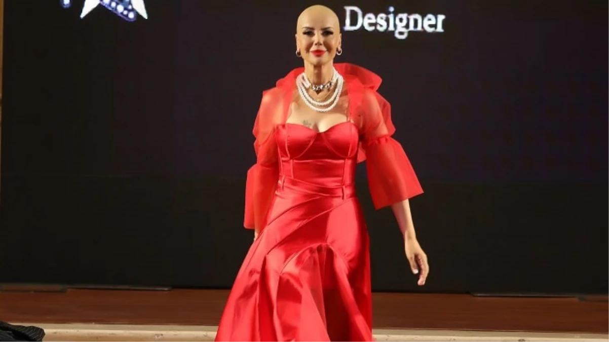 Kanser tedavisi gören Tanyeli, Milano Fashion Week’te podyuma çıktı