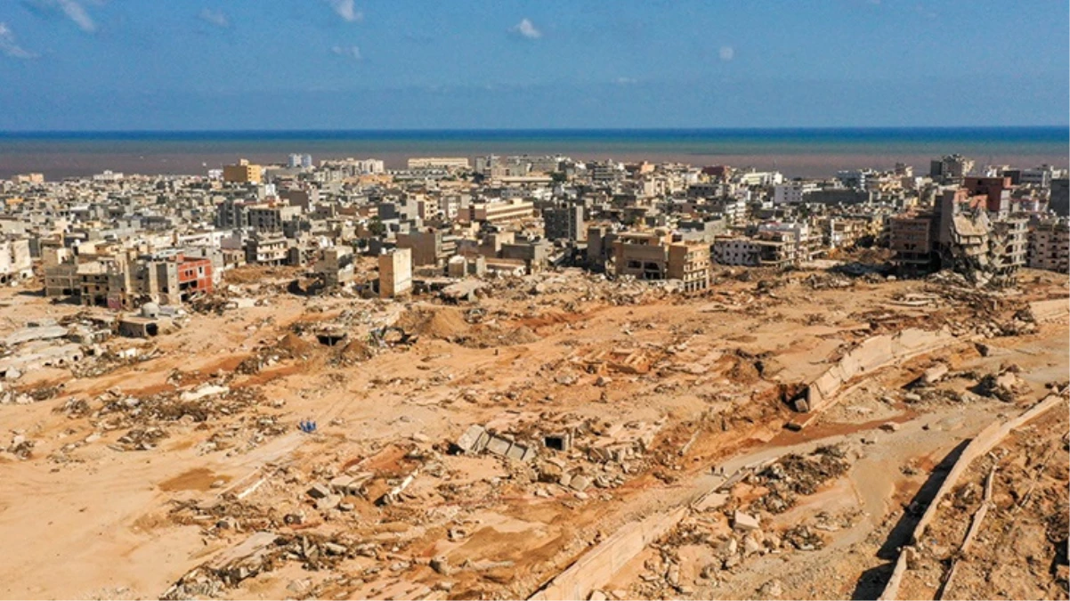 Libya’da 4 bin kişinin can verdiği sel felaketine ilişin 1 belediye başkanı ve 22 yetkili gözaltına alındı