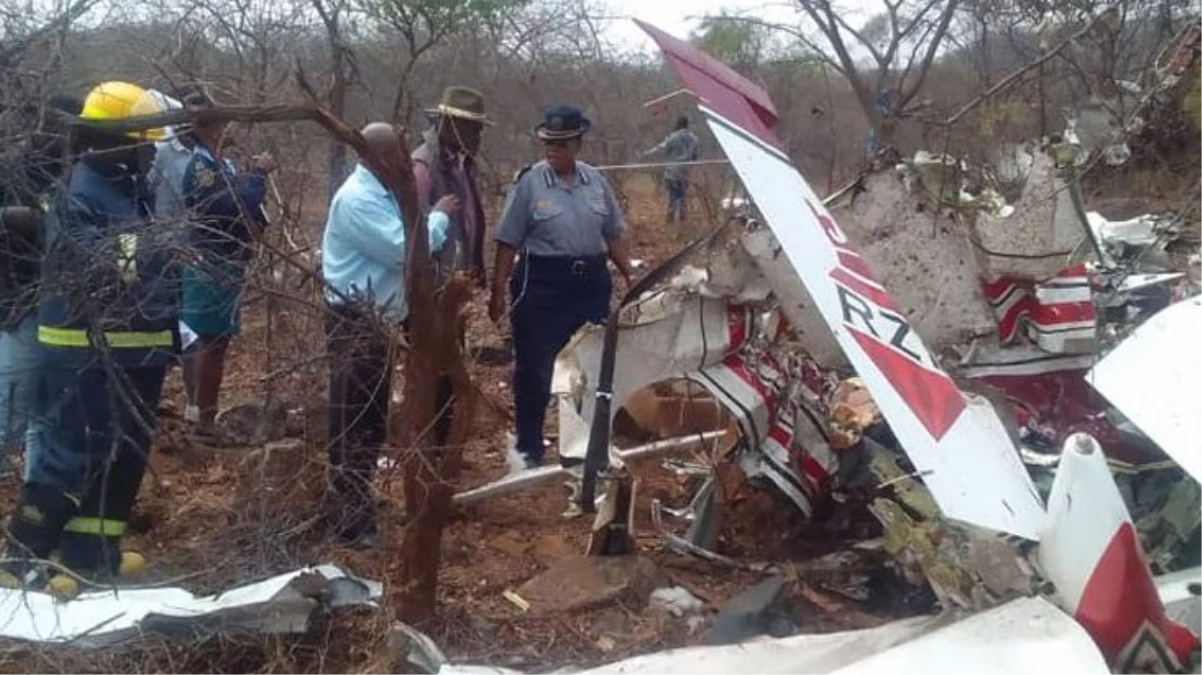 Zimbabve’de uçak kazası: 6 kişi hayatını kaybetti