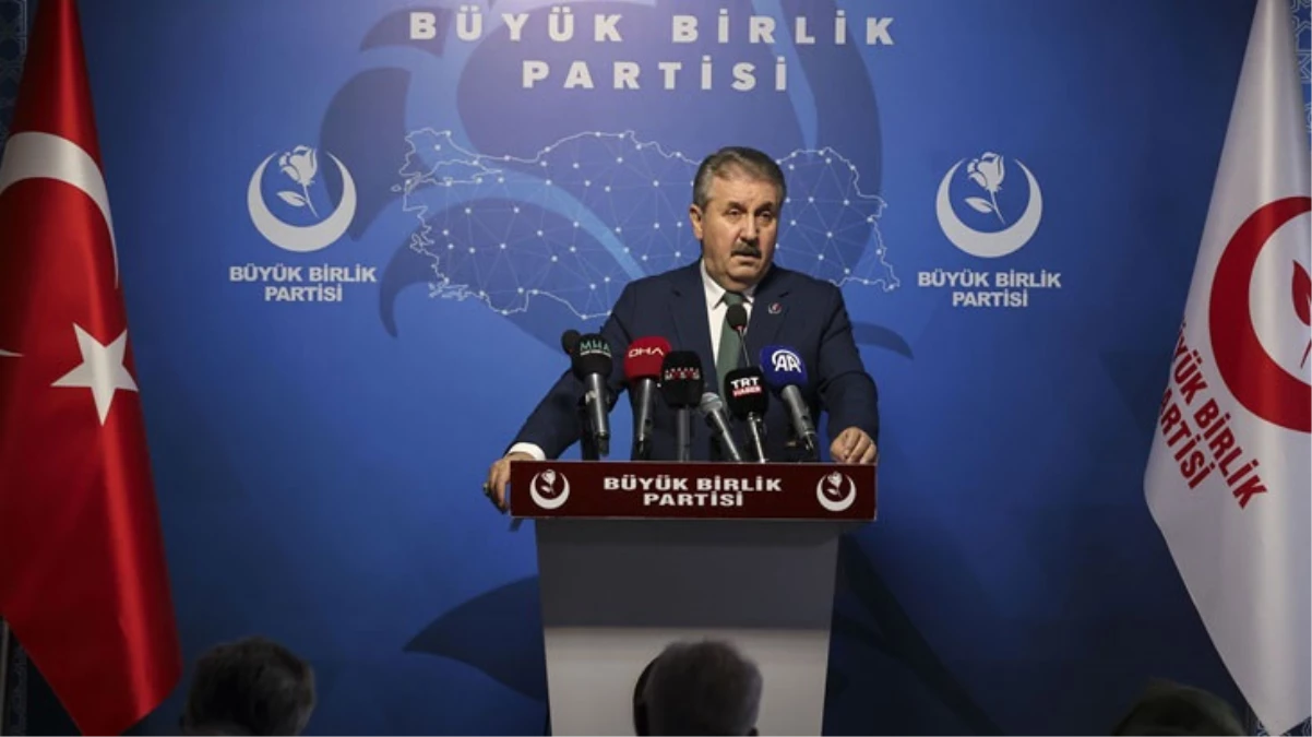 BBP Genel Başkanı Destici’den ABD’li bakanla şakalaşan Filistin Devlet Başkanı Abbas’a sert tepki: O koltukta bir saniye oturmamalı