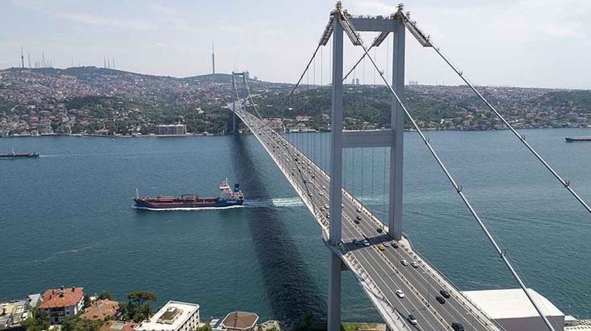 Cumhuriyet Bayramı kutlamaları için 15 Temmuz Şehitler Köprüsü’nün kapatılması kararı kaldırıldı