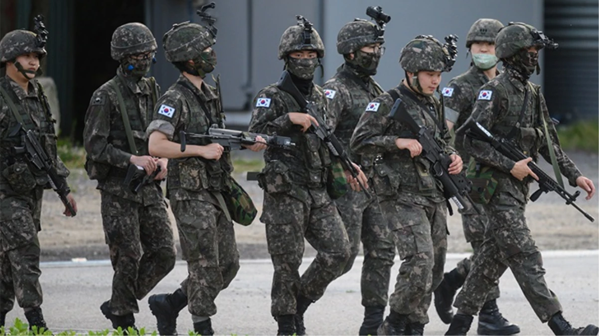 Güney Kore’de orduda eş cinsel ilişki yasağı onaylandı