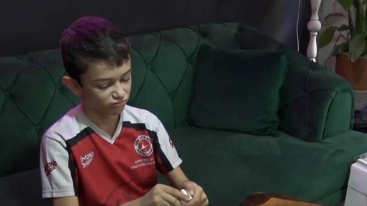 Her gün 10 diş sarımsak ve bolca soğan yiyen çocuğun annesi durumdan rahatsız: Kötü kokuyor