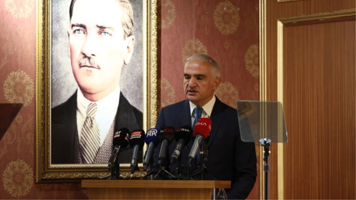 Bakan Ersoy: 37 parça tarihi eser, ait olduğu topraklara dönüyor