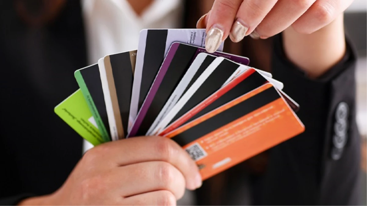 Merkez’in hamlesiyle kredi kartı ve kredi faizleri de yükselecek! İşte 1 Kasım’dan itibaren geçerli olacak yeni oranlar