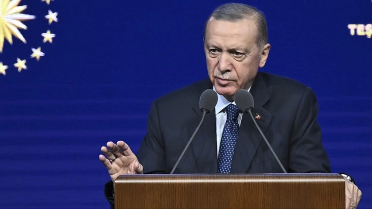 Son Dakika! Erdoğan’dan ABD’ye Filistin tepkisi: Sizin gibi bir ülkeye barışı tesis mi yakışır, oraya benzinle gitmek mi yakışır?