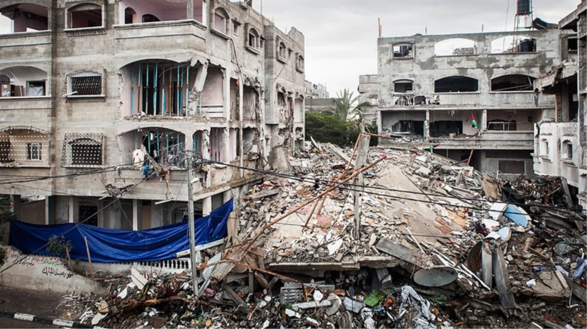 Son Dakika: İsrail ordusu, Gazze’deki mülteci kampını vurdu! Onlarca Filistinli hayatını kaybetti, çok sayıda yaralı var
