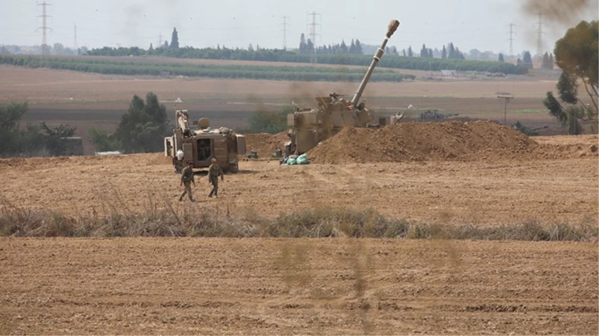 İsrail’e Suriye’den yapılan top atışlarına karşılık veriyor