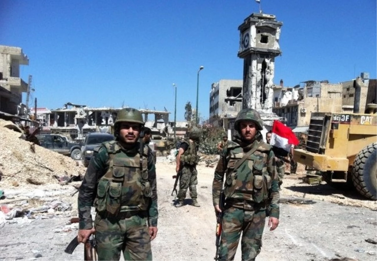 Suriye’nin Humus kentinde askeri akademi ödül törenine saldırı: 50 ölü, 150 yaralı