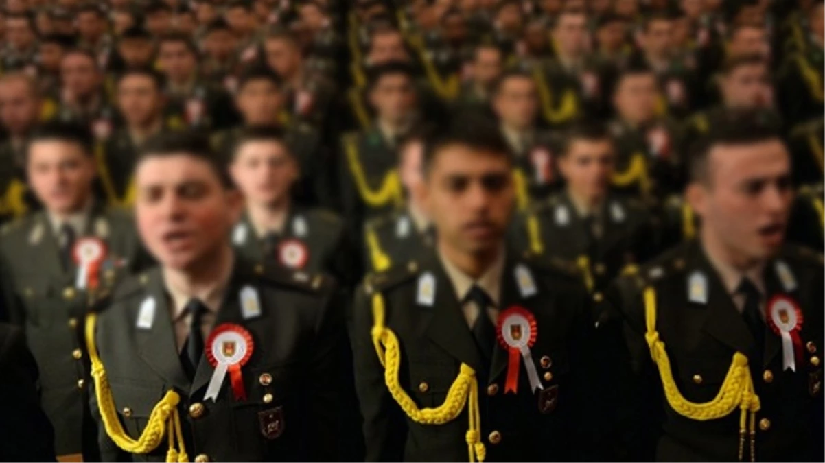 “Askeri okulda teğmen Atatürk fotoğraflarını yırttı” iddiası! MSB yetkililerinden açıklama var
