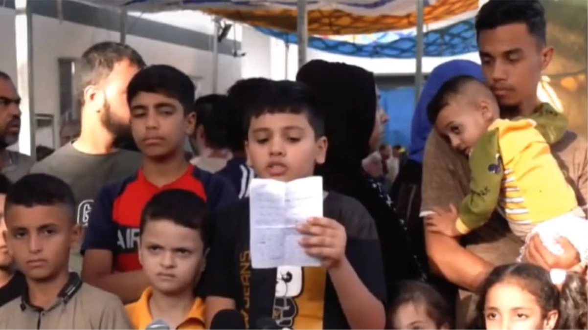 Gazze’de Şifa Hastanesi’ne sığınan çocuklar: Bırakın yaşayalım