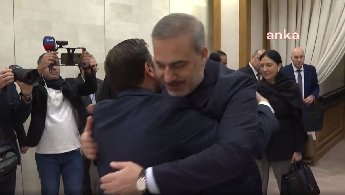 İspanya Dışişleri Bakanı’ndan Hakan Fidan’a sıcak karşılama