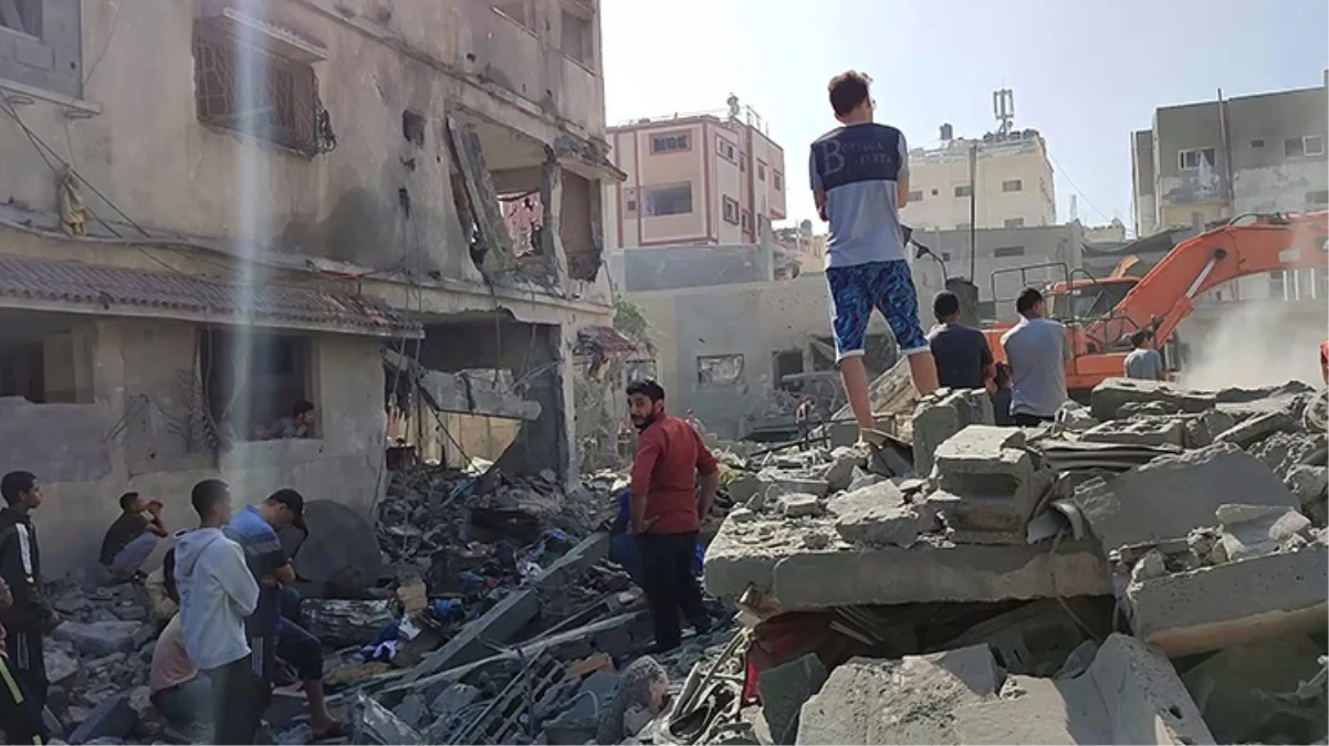 İsrail Gazze Şeridi’nde sivil yerleşim yerlerini vurdu: 19 kişi hayatını kaybetti