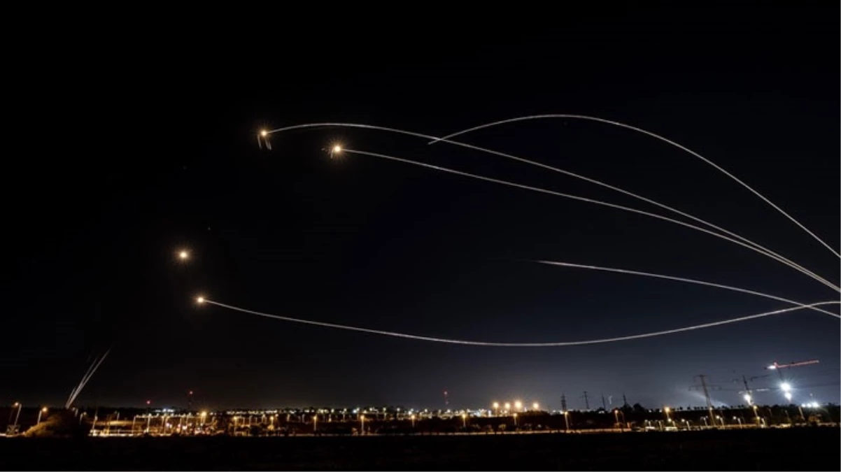 İsrail’in başkenti Tel Aviv’de hareketli dakikalar: Kente füze yağdı