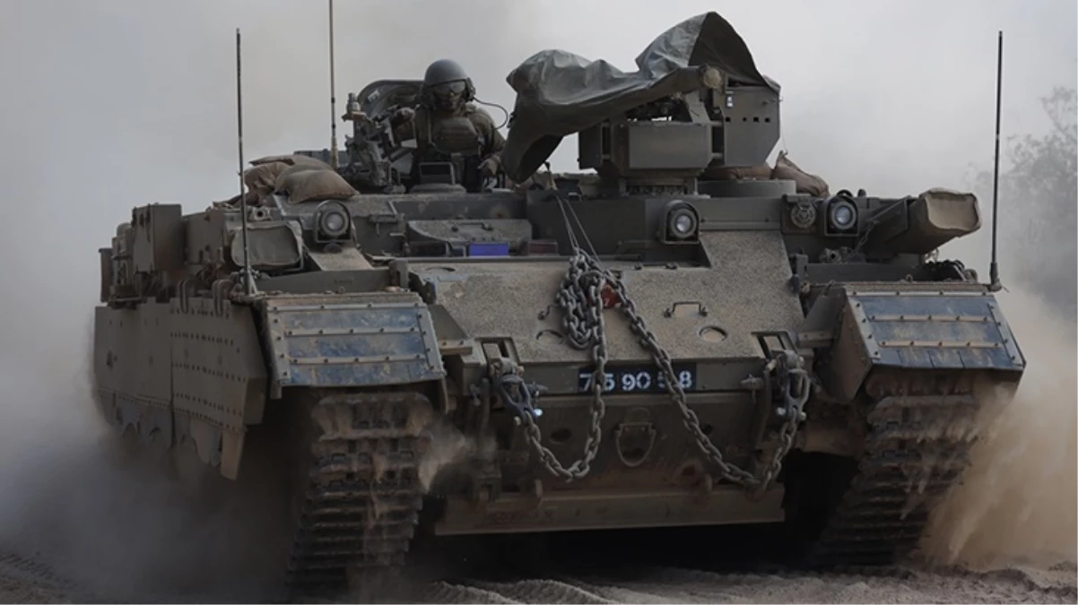 İsrail tankları Gazze Şeridi’nde El-Ehli Baptist Hastanesi’ni tanklarla kuşattı