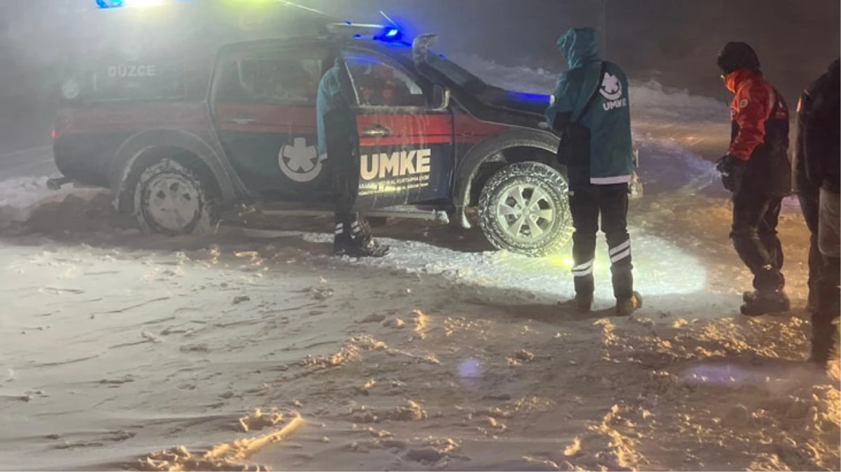 Kardüz Yaylası’nda mahsur kalan 17 kişi ekipler tarafından kurtarıldı