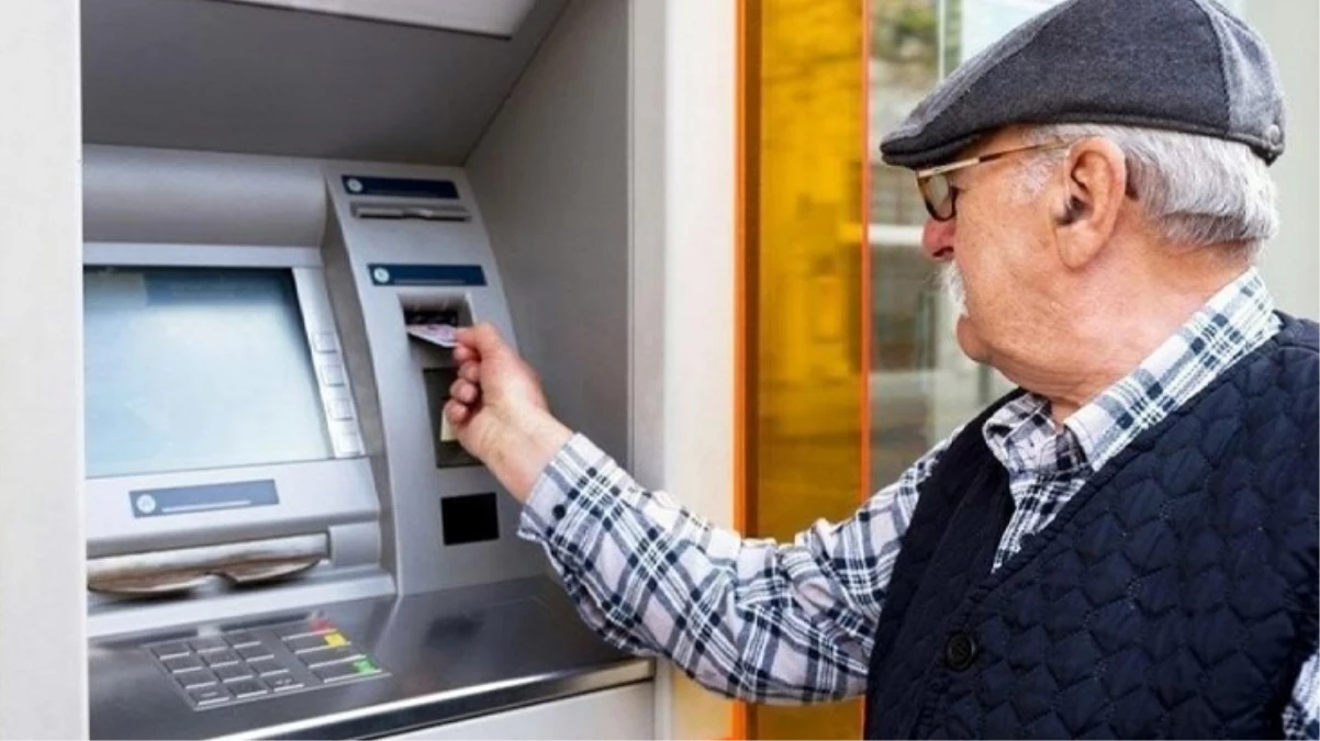 Kim ne zaman alacak? İşte emekli maaşlarının hesaplara yatacağı tarih