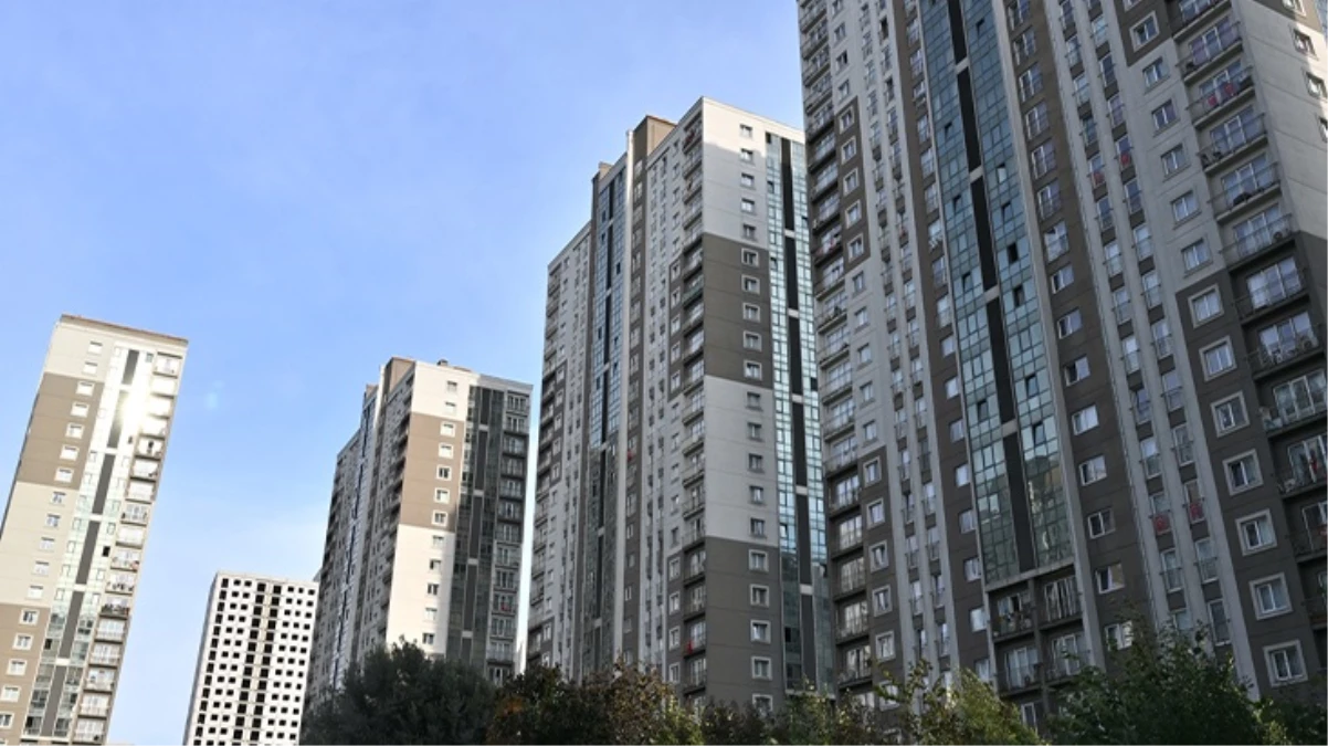 Kira kadar aidat ödeyen site sakinleri kayyum istiyor