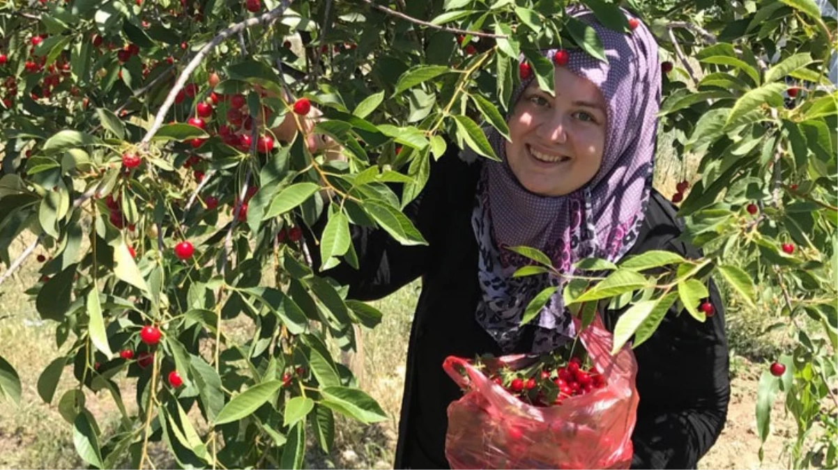 Mal varlığıyla konuşulan fenomen Rabia Toprak’ın bir de köydeki önceki hayatına bakın