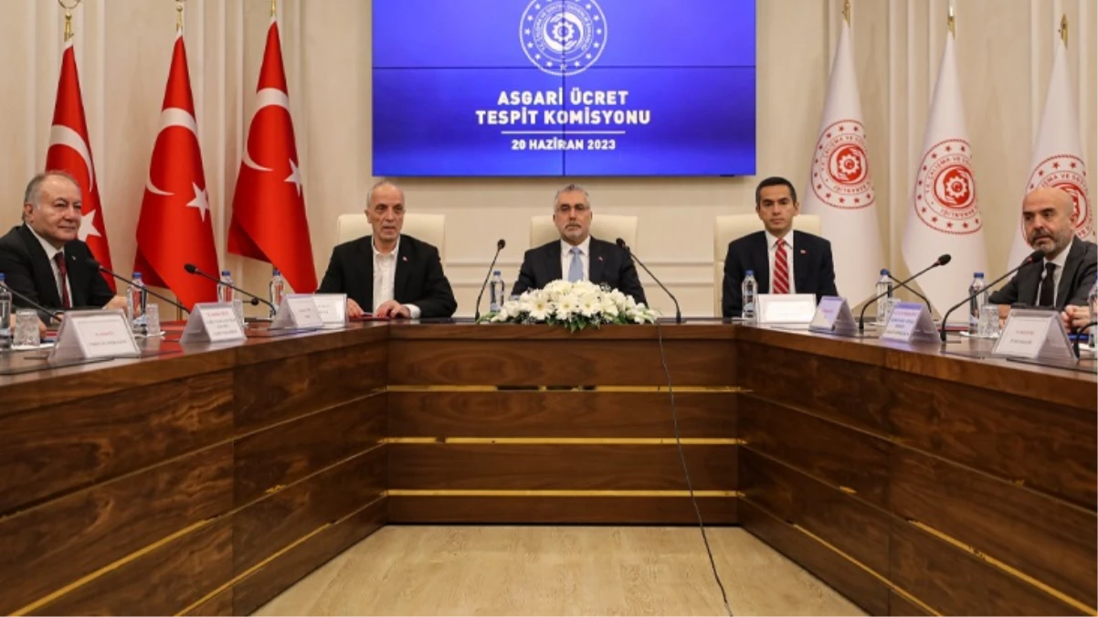 Türk-İş’ten asgari üret pazarlığına sayılı günler kala patronlara mesaj: Kazanıyorsan işçiye de ver