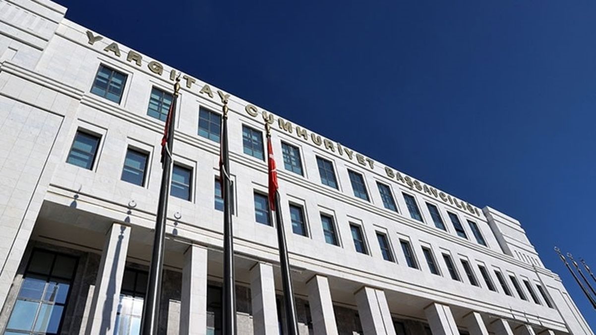 Yargıtay’ın AYM üyelerine suç duyurusunda bulunmasına siyasilerden peş peşe tepki geldi