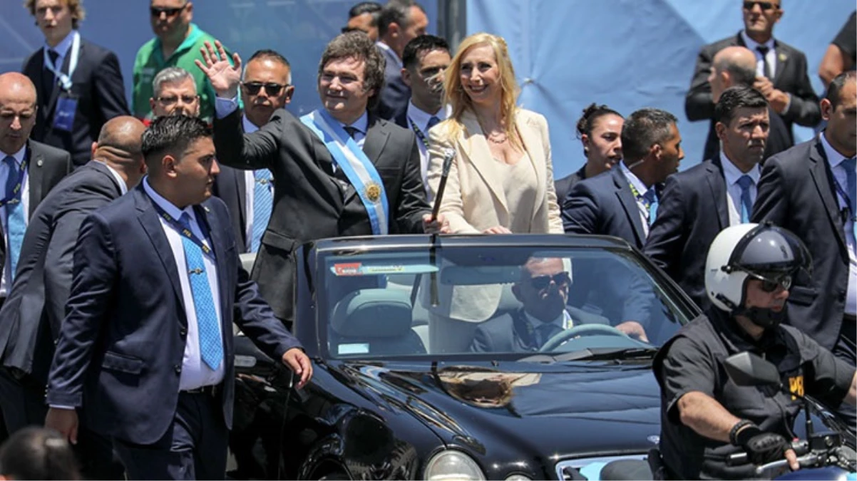 Arjantin’de Javier dönemi resmen başladı! Halka seslendiği ilk konuşmasında “Para yok” dedi