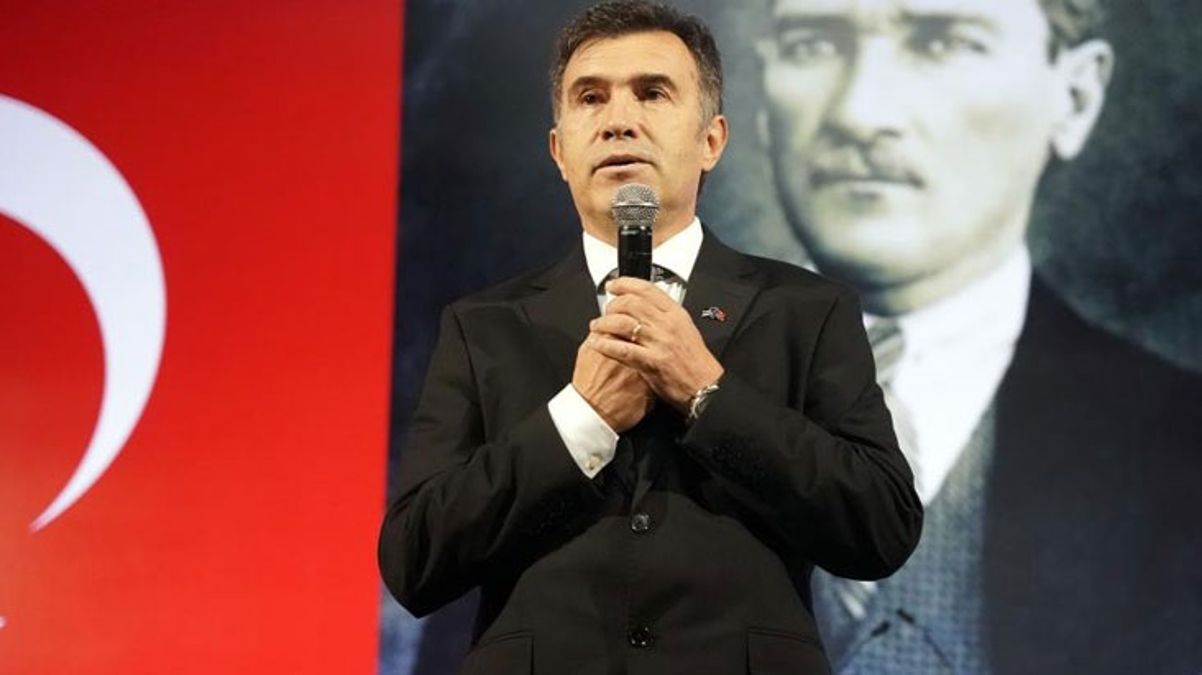 Beşiktaş’ta futbolun başına geçen Feyyaz Uçar, koltuğa oturur oturmaz gözüne Fenerbahçe’yi kestirdi