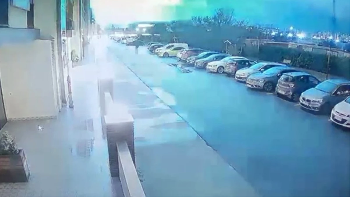 Bursa’da yaşanan depremin ardından kaydedilen esrarengiz ışık paniğe yol açtı