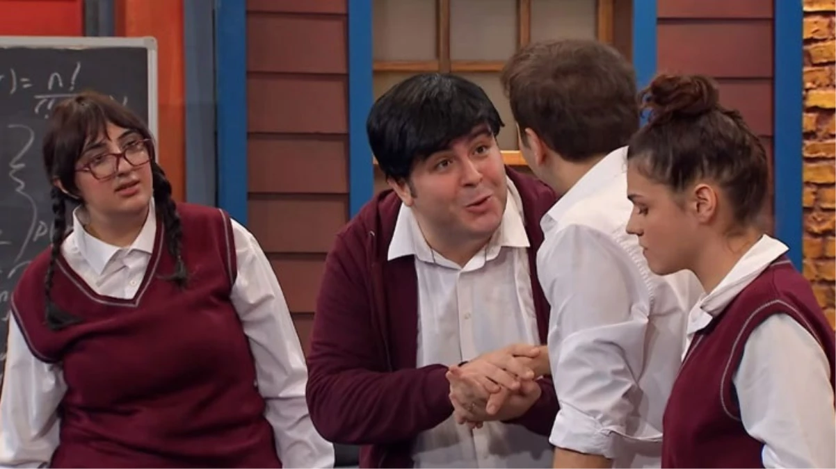 Çok Güzel Hareketler’deki Ekrem İmamoğlu taklidi alkış topladı