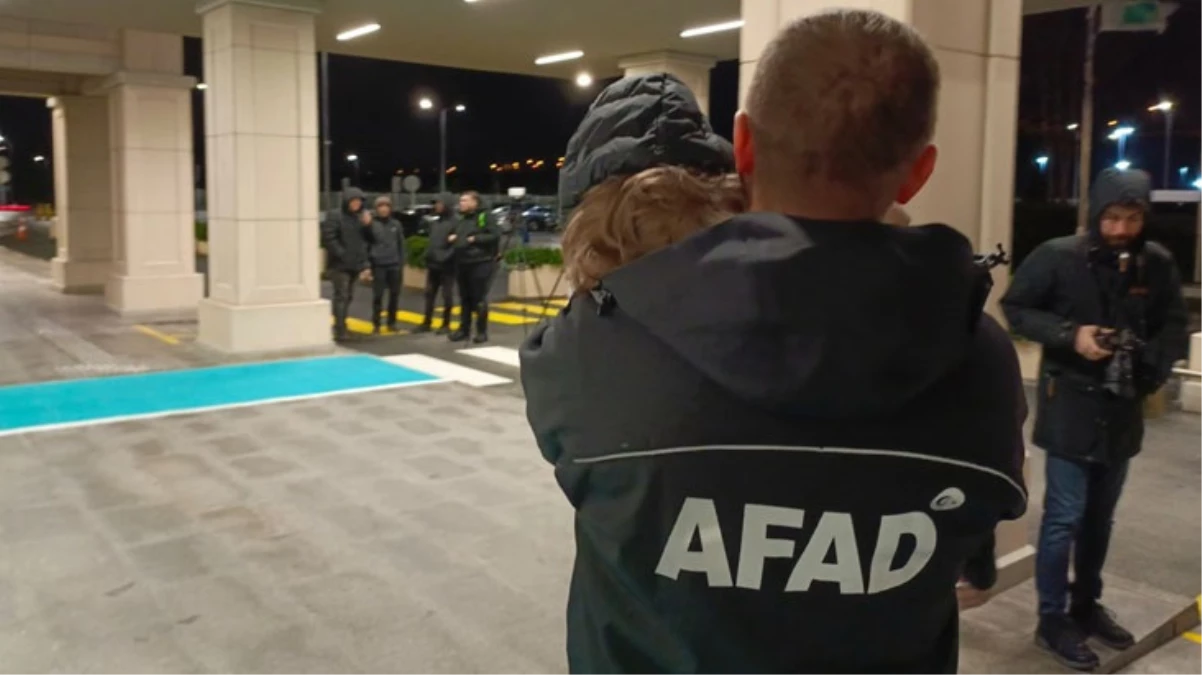 Gazze’den Mısır’a tahliye edilen 130 kişilik kafile Türkiye’ye geldi