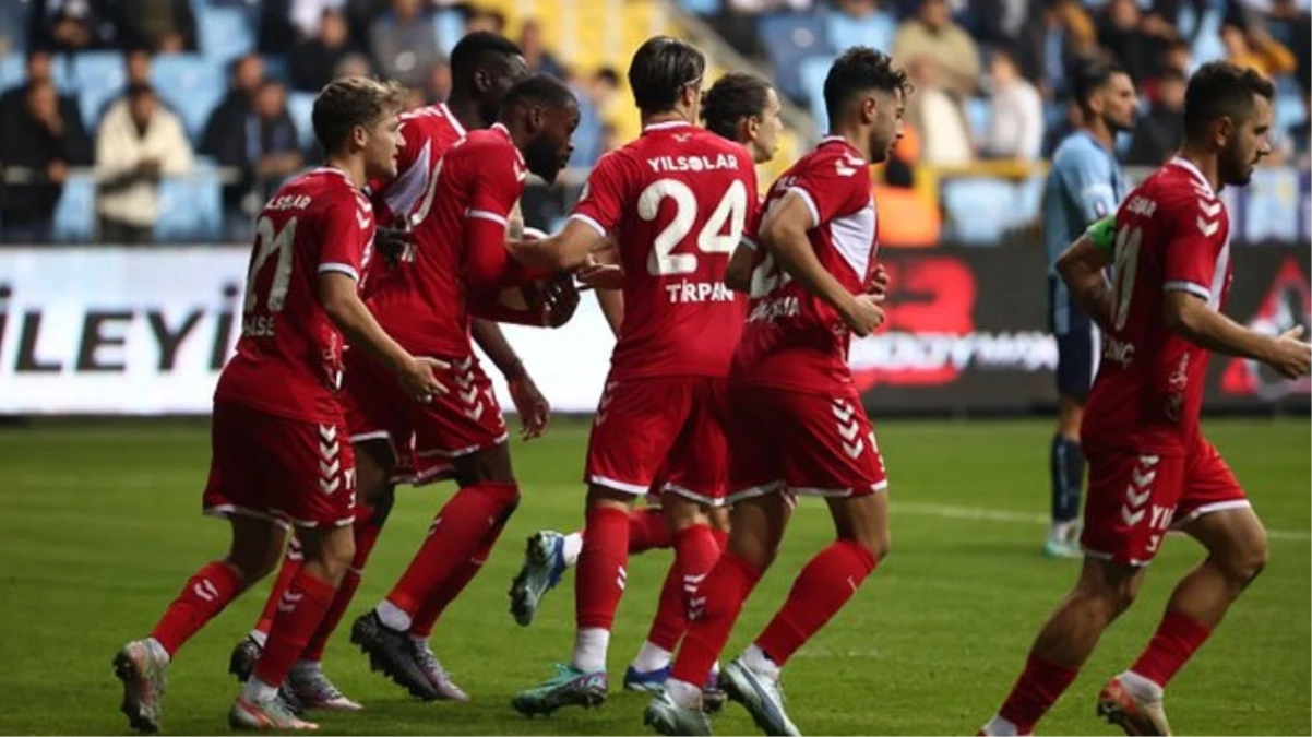 Geri döndüler! Samsunspor, Adana Demirspor’u deplasmanda dağıttı