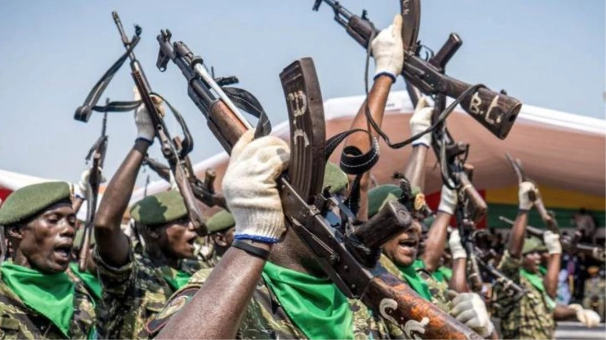 Gine Bissau’da karakol basan askerler, yolsuzluktan gözaltına alınan iki bakanı serbest bıraktı