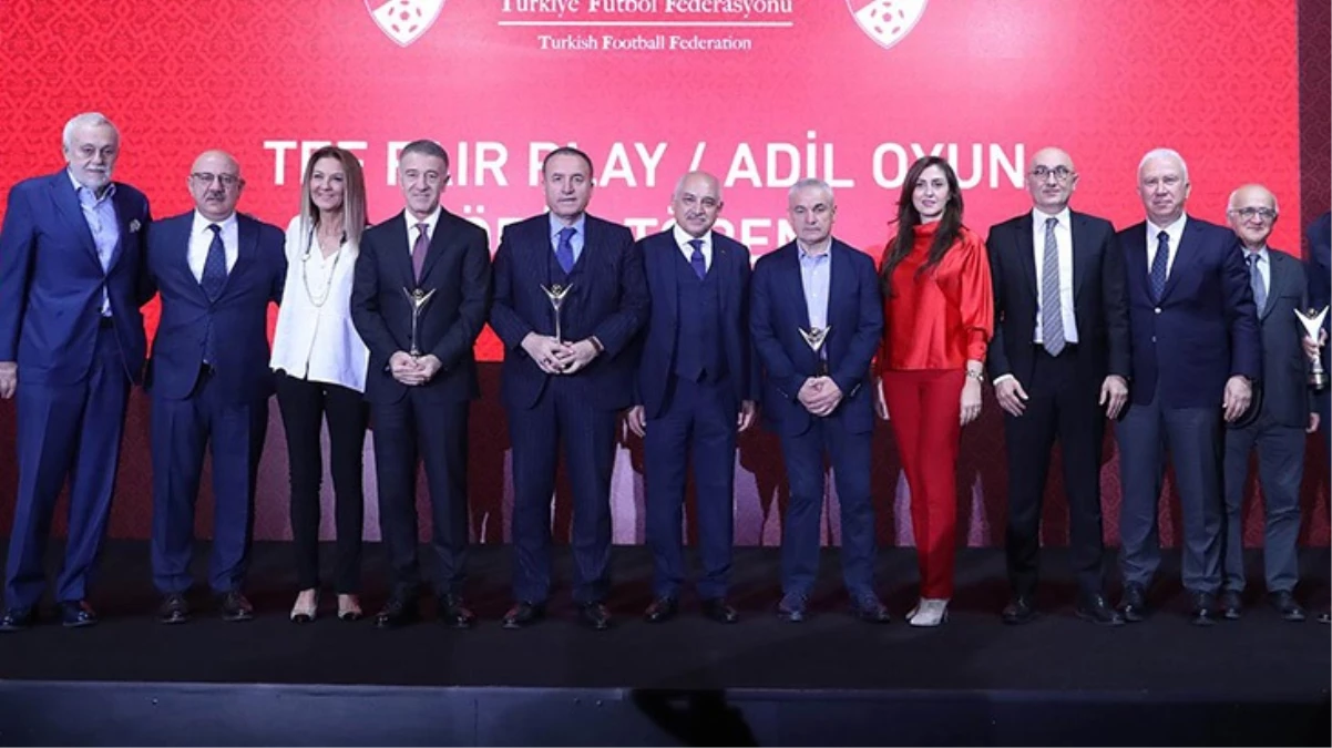 Halil Umut Meler’e yumruk atan Ankaragücü Başkanı Faruk Koca, TFF’den Fair Play ödülü almış
