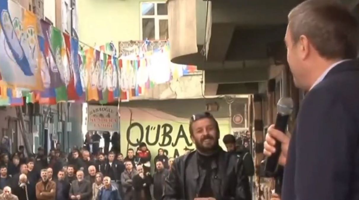 HEDEP’li Tuncer Bakırhan, cuma namazına gitmek isteyen kalabalığa böyle seslendi: Gitmeyin, kazasını kılarız