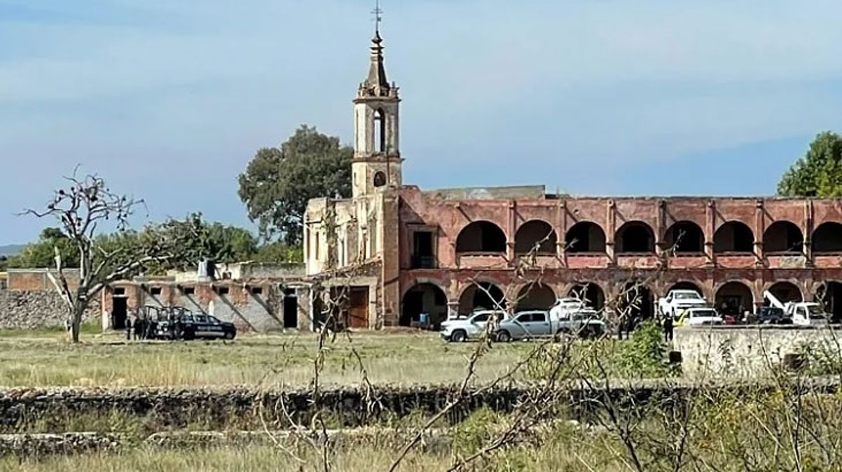 Meksika’da partiye düzenlenen saldırıda 12 genç öldü