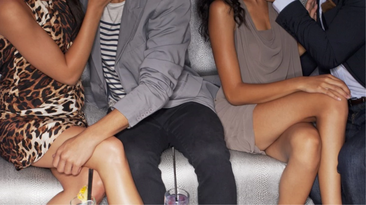 Swinger operasyonunda akıllara durgunluk veren detay! Disko topu bozulunca üst komşudan almışlar