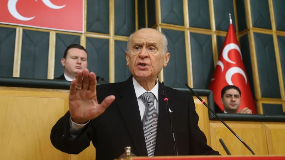 Bahçeli’den çok konuşulacak çıkış: Davutoğlu bana başbakanlık teklif etti