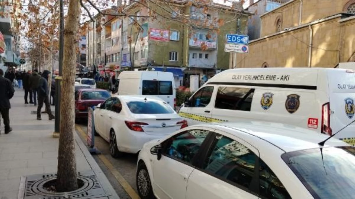 Bankada sırası geciken şahıs “Siz görürsünüz” deyip bomba ihbarında bulundu