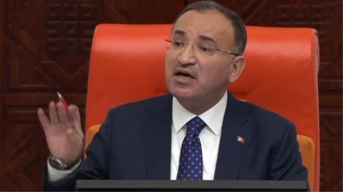 Bekir Bozdağ, FETÖ’yü övdüğü video üzerinden yöneltilen eleştirilere çok kızdı