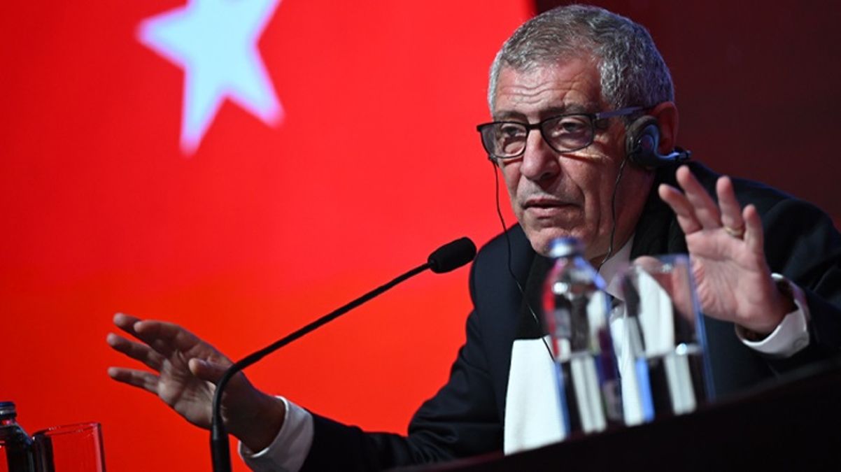 Beşiktaş’a imza atan Fernando Santos’tan ilk sözler: Büyük isimleri değil büyük karakterleri kadromuza katacağız