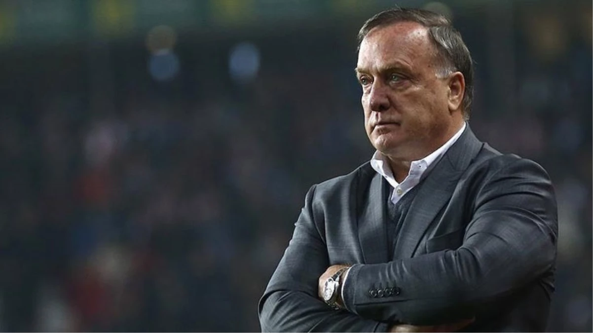 Fenerbahçe’nin eski hocası 76 yaşındaki Dick Advocaat, Curaçao Milli Takımı’na imza attı