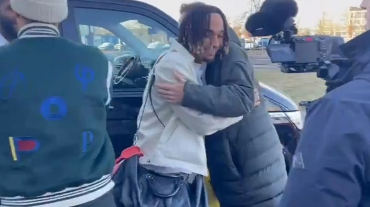 Galatasaray’ın yıldızı Sacha Boey tarihi transfer için Münih’e indi! İşte ilk görüntüler