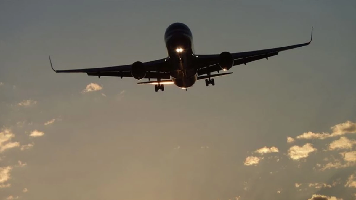 Hindistan’a ait bir yolcu uçağı Afganistan’ın kuzeyinde düştü