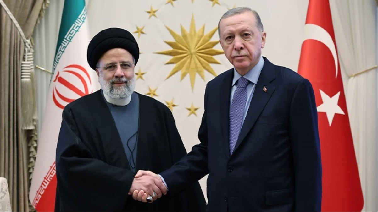İran Cumhurbaşkanı Reisi Ankara’da! Askerleri Türkçe selamladı