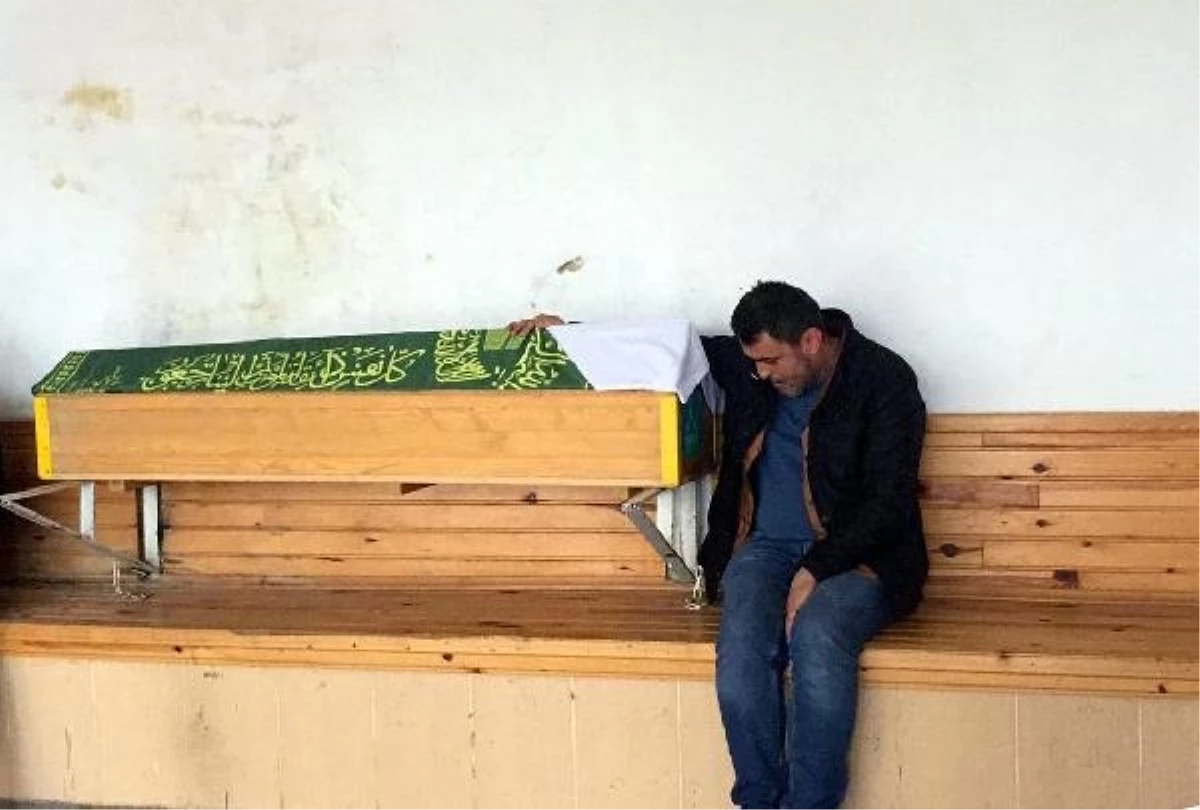 Darıca’da iş makinesinin altında kalan 2 yaşındaki bebeğe acı veda