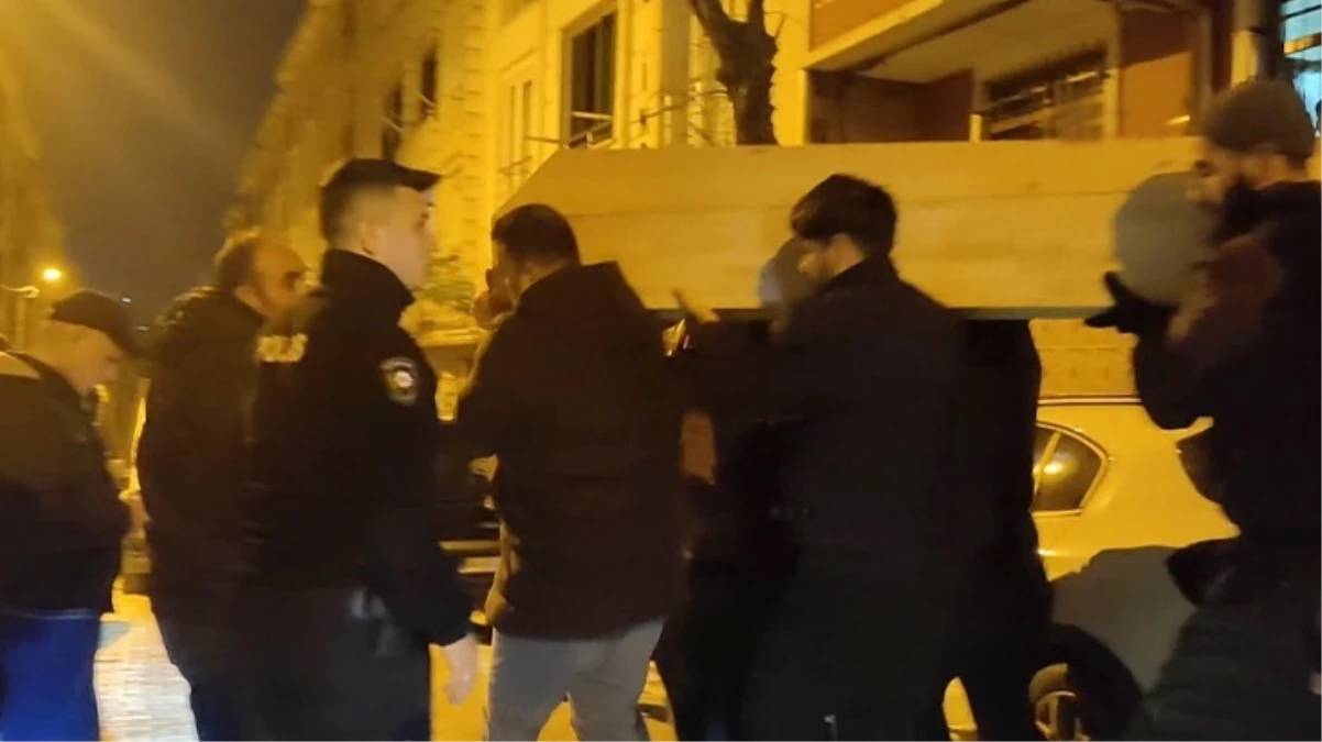 İstanbul’da kan donduran gece! Eski karısını bıçaklayıp kendini astı
