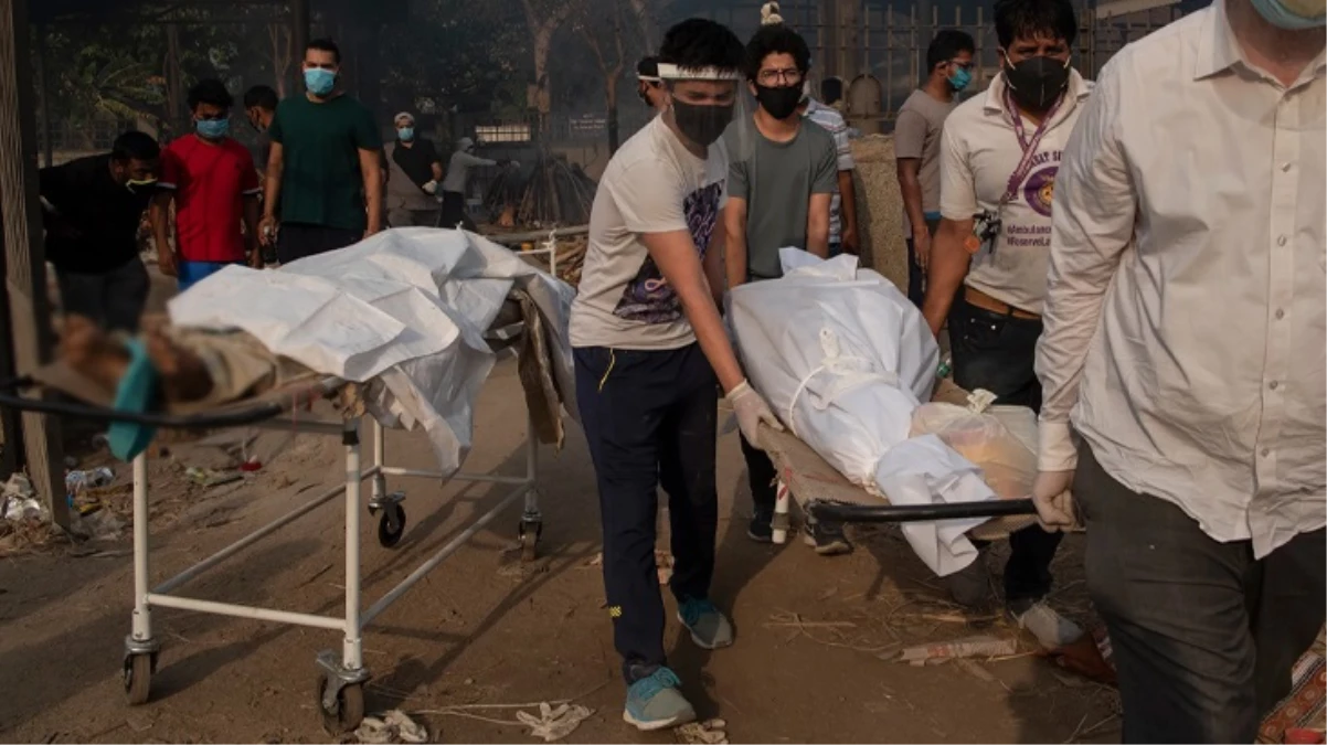 Kabus bitmiyor! Hindistan’da son 24 saatte 6 kişi koronavirüs nedeniyle hayatını kaybetti